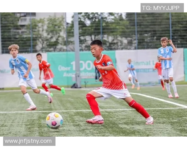 中国足球明星盘点与他们的辉煌成就及影响力分析