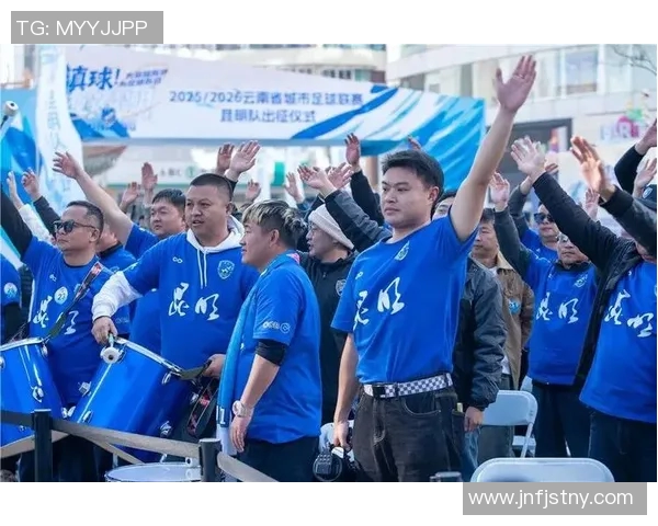 团结奋进中国足球战歌激励我们追逐梦想的激情与荣耀